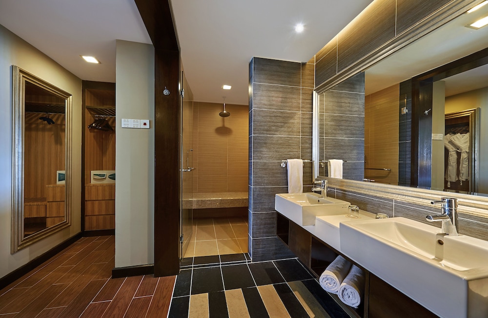 The Taaras Beach & Spa Resort 72