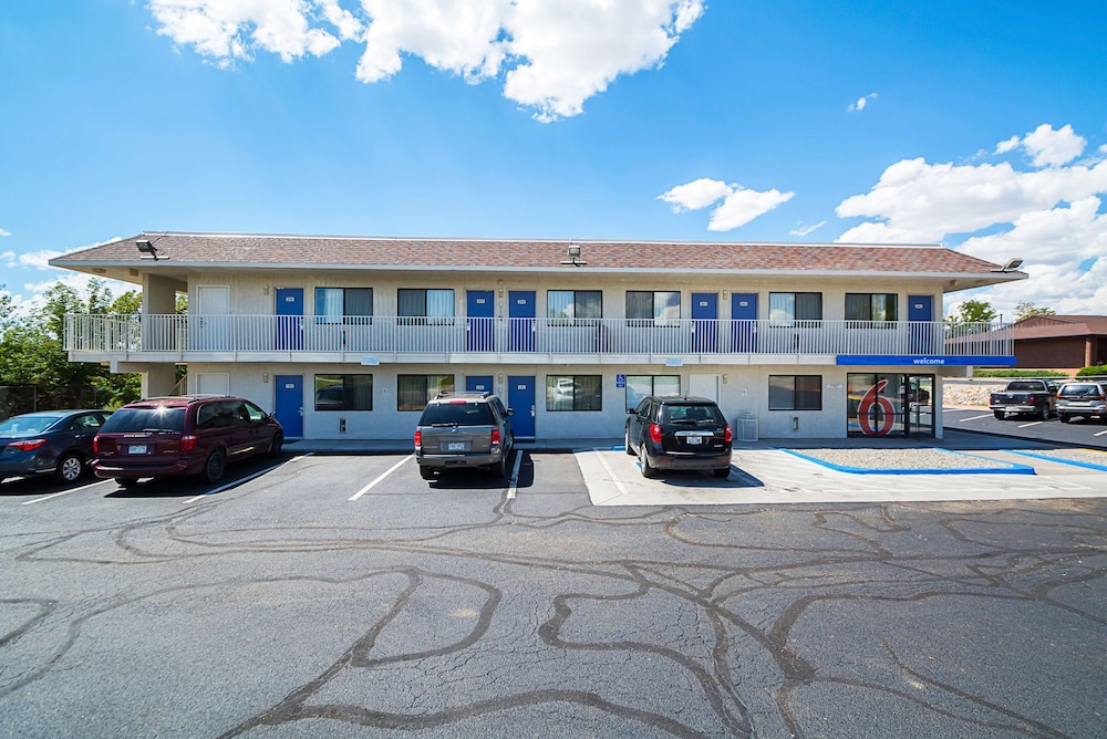 Motel 6 Pueblo, CO - I-25