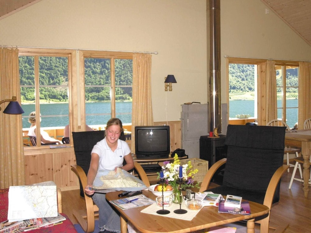 Photo 12