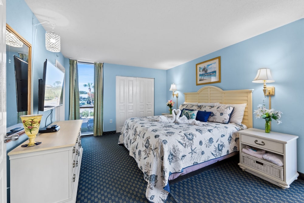 Ocean Reef by Elliott Beach Rentals view 2