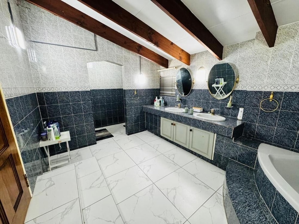 Villa Picasso - 2 Bed Villa