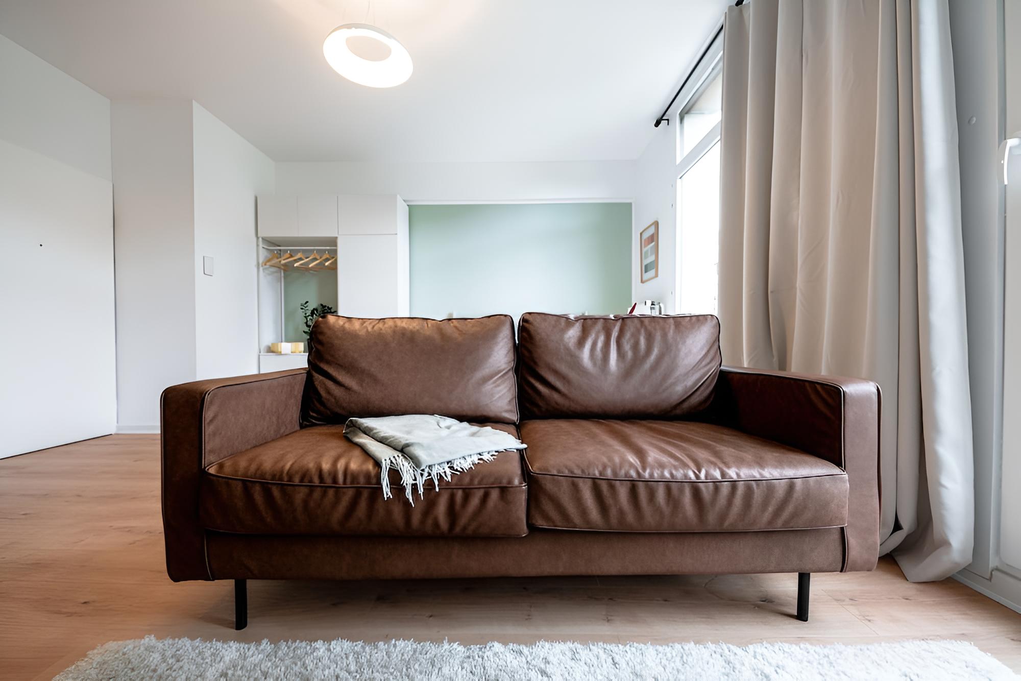 Renovated Chic Studio 5 Min to City Ctr view 3