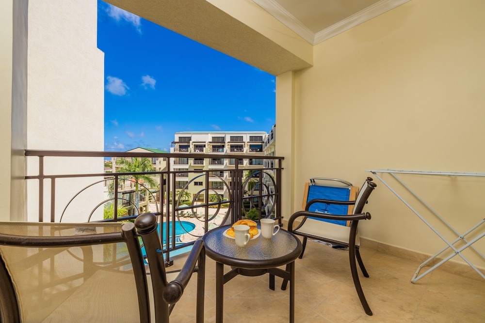 Palm Aruba Condos