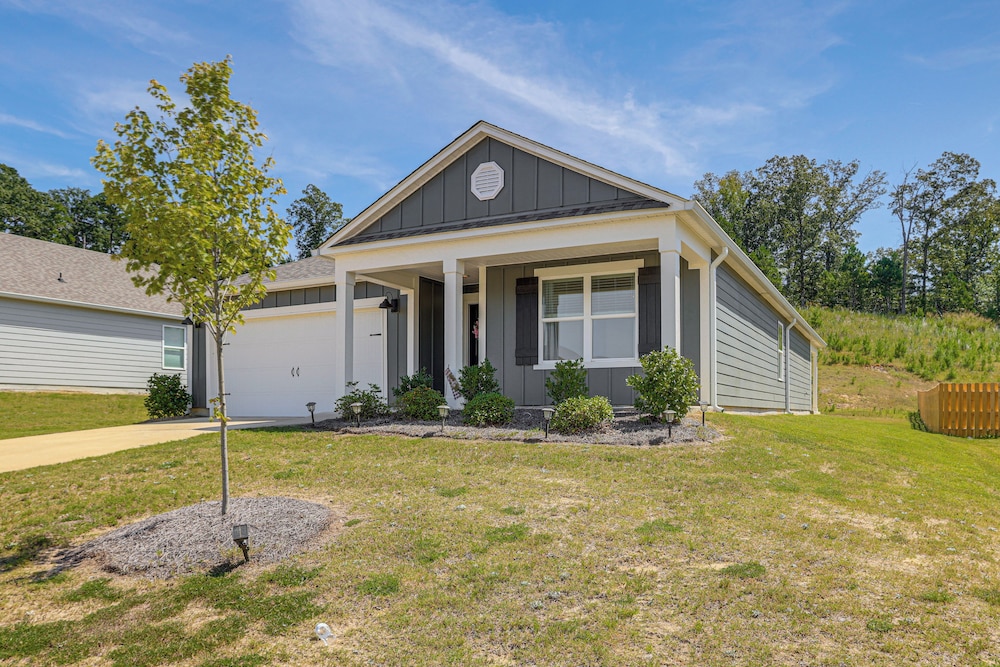 Bama Game Day Base: Newly Built Home Near UA!