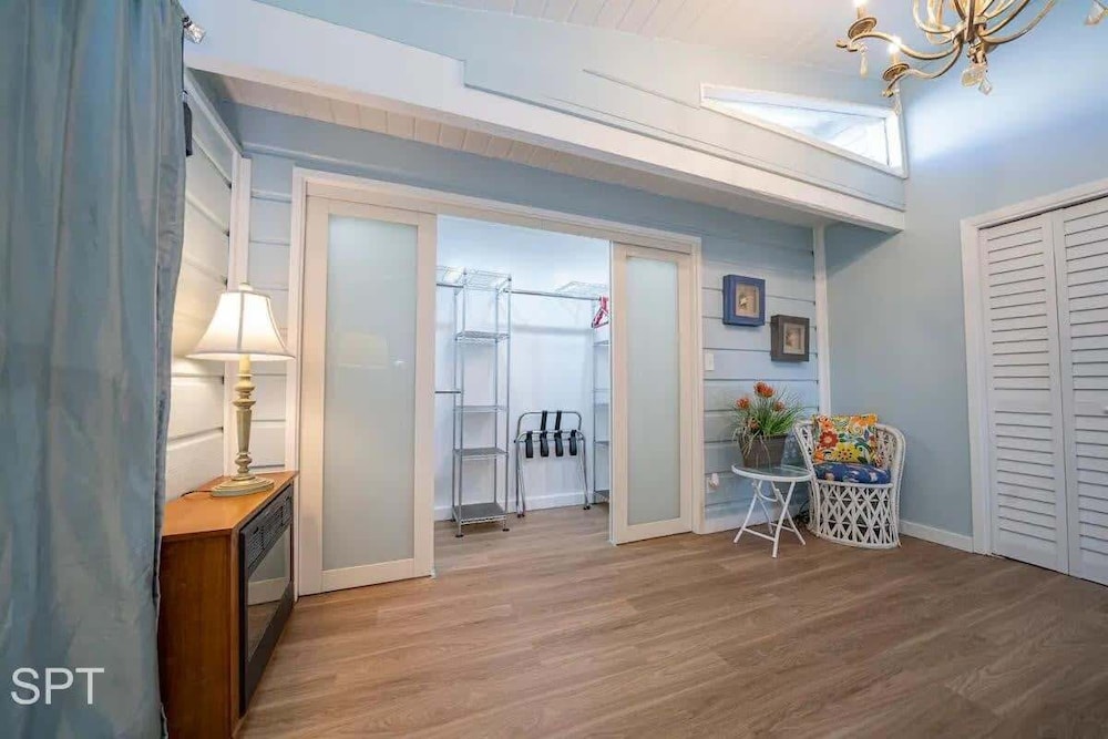 Lil Caribbean Vibes 2 Bedroom Home