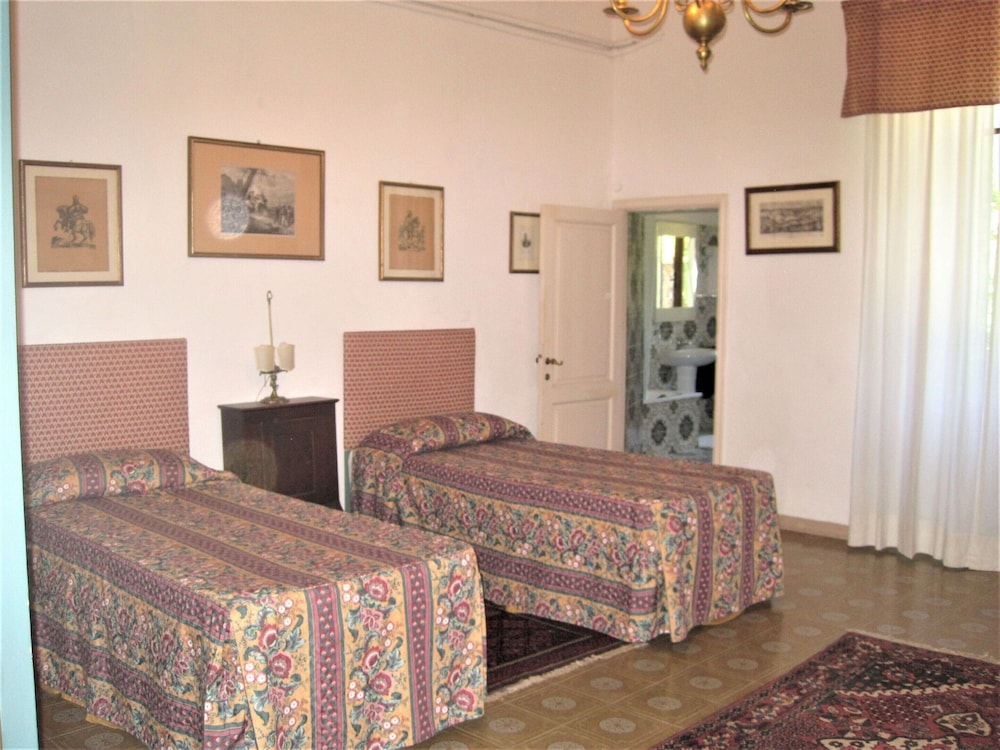Belvilla by OYO Villa Galati view 4