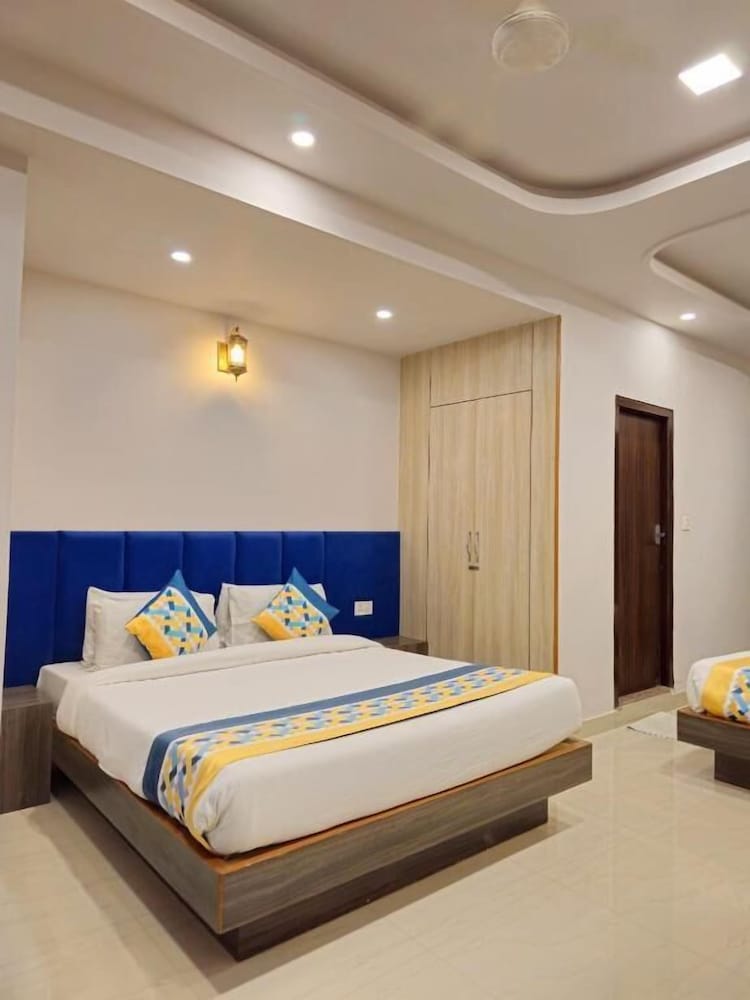 The Sky Comfort Hotel Brahm Sambandh