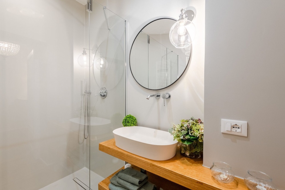Casa Meg in Lucca With 3 Bedrooms and 2 Bathrooms