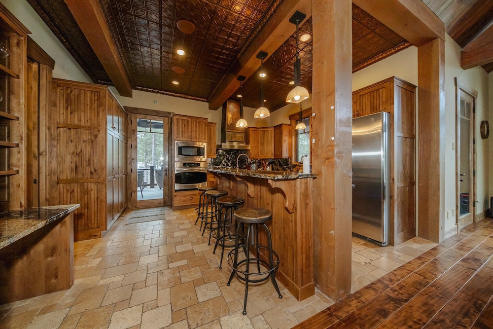 Wilderness Club Chalet