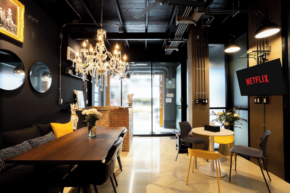 lounge
