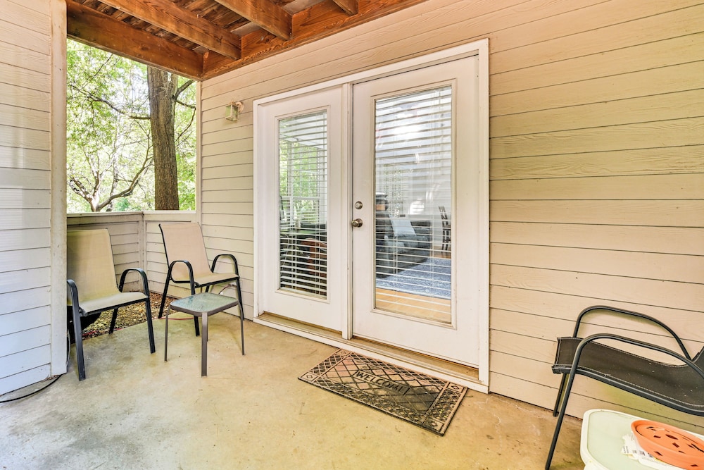 1/2 Mi to Bank of America Stadium: Uptown Condo!