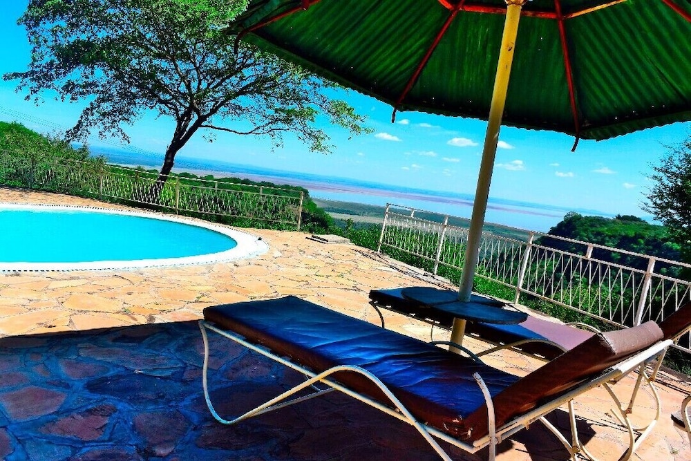 Lulimac Lake Manyara Lodge view 4