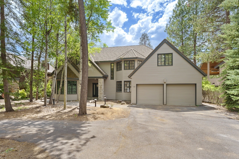 12 Siskin 5 Bedroom Home