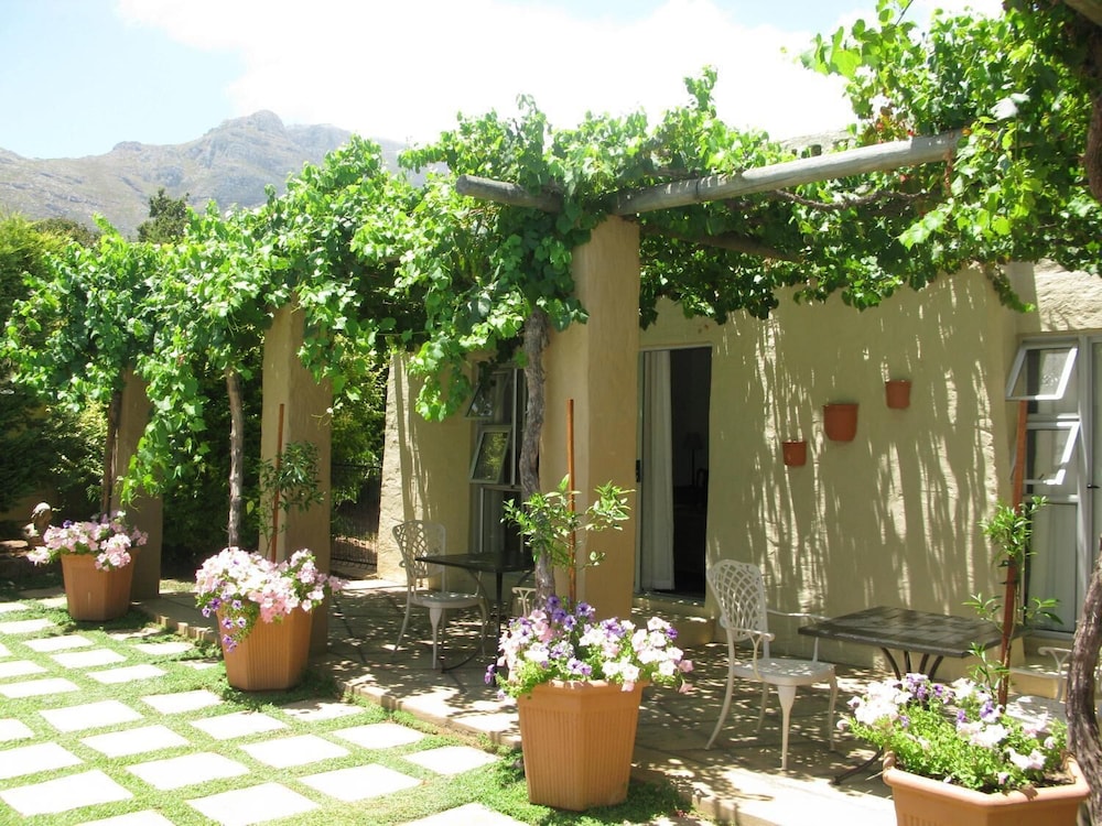 Casablanca Bed & Breakfast