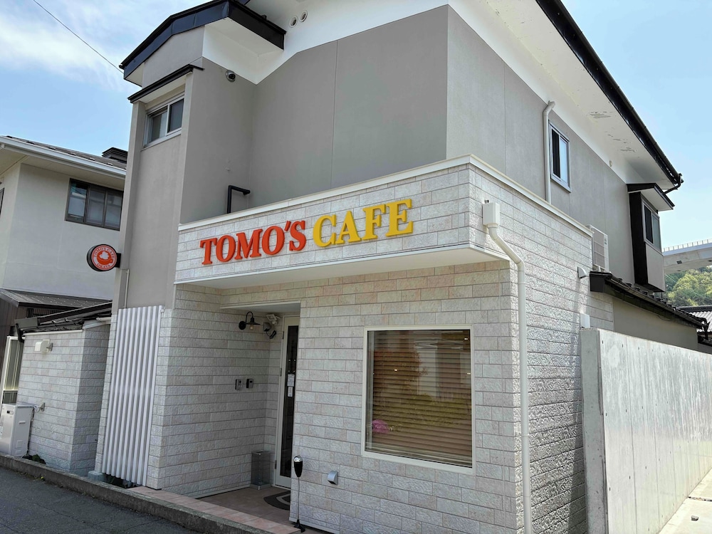TC1 Tomo's cafe annex
