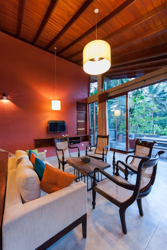Nisala Villa