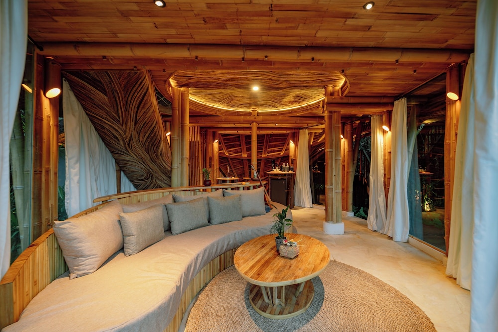 Hideout Mountain by Ini Vie Hospitality
