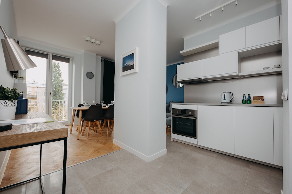 ShortStayPoland Aleje Jerozolimskie - B67 view 5