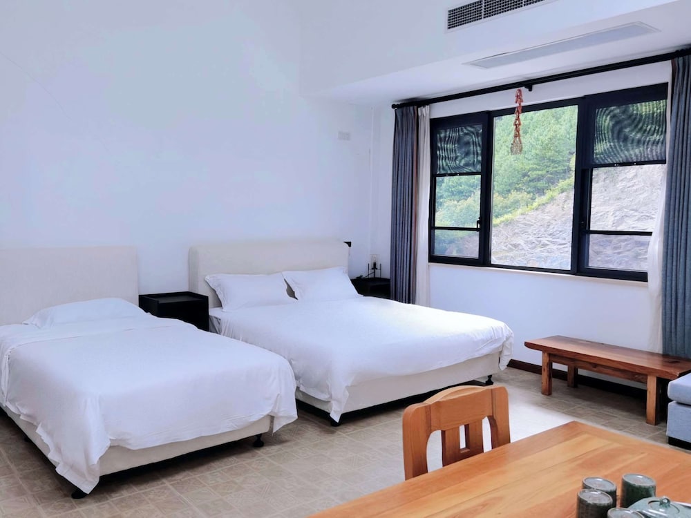 XiangLu YiMo Valley Retreat Guesthouse