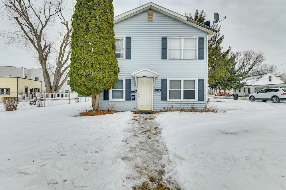 Near Hospitals: Home w/ Yard in Albany!