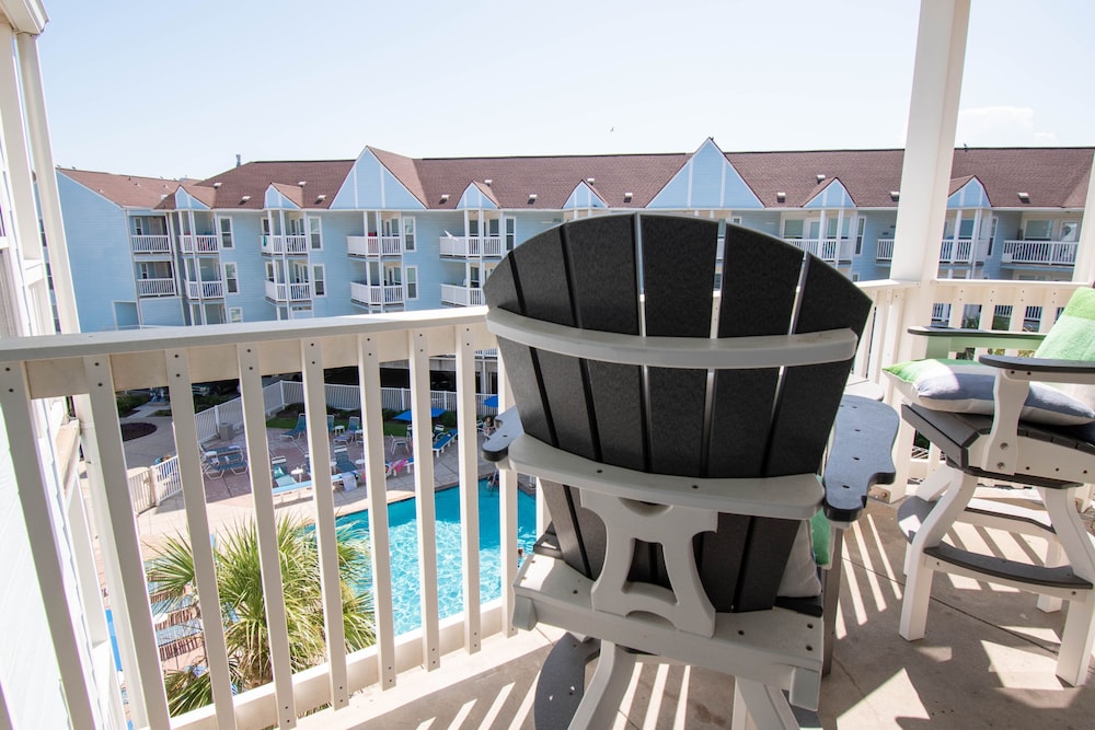 Seascape 2307 1 Bedroom Condo by RedAwning