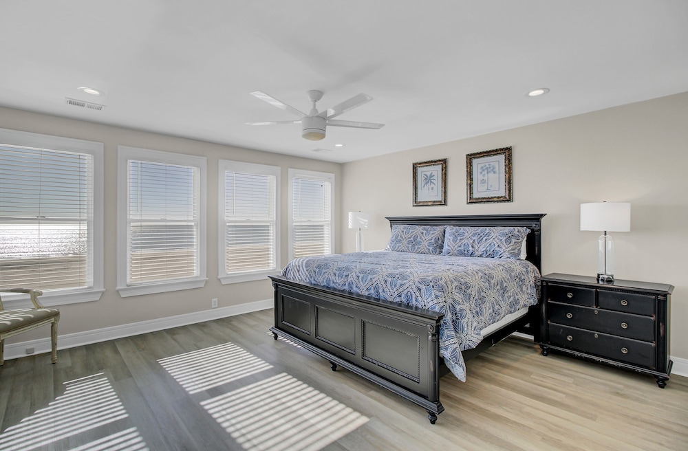 131 Grand Pavilion by Avantstay Oceanfront On The Boardwalk