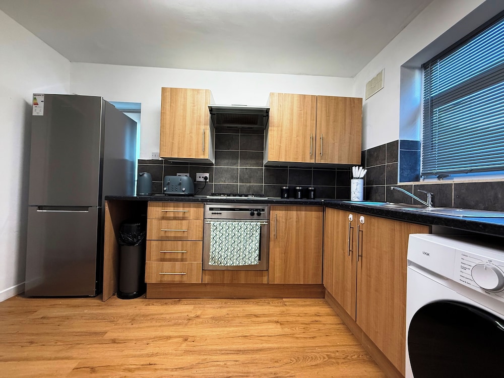 3 Bedroom House Near Arena