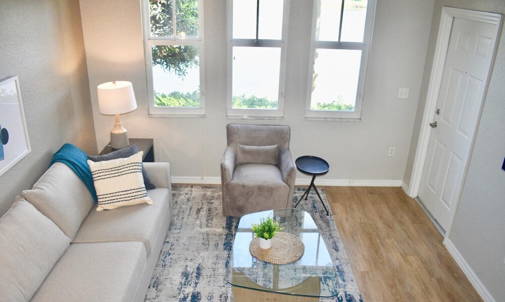 Landing Modern Apartment With Amazing Amenities Id5223 view 3
