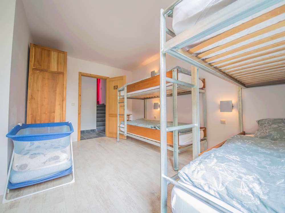 Holiday Home With a Terrace in Warisy