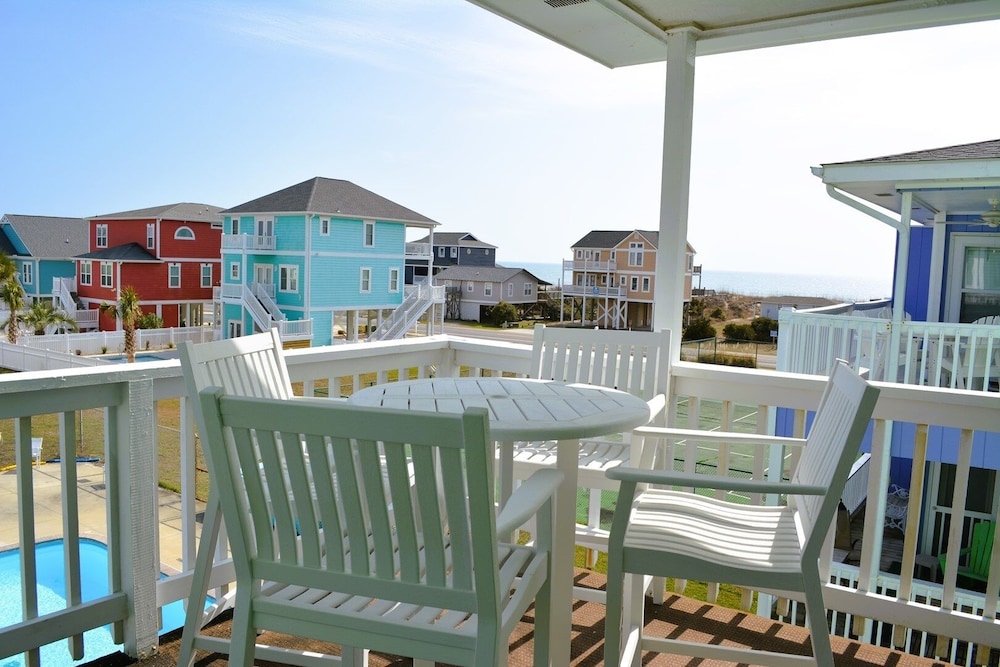 Beauty & The Beach-8B - 2 Br Home