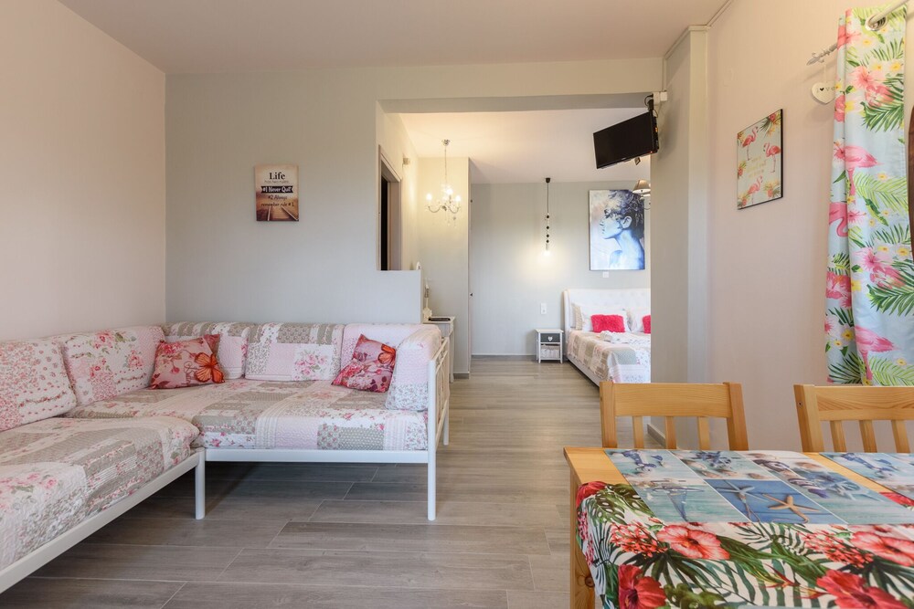 Bungalow Next TO THE Beach IN Malia view 5