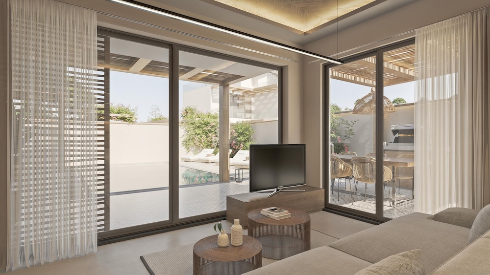 Cameo 1 Luxury Villa With Pool