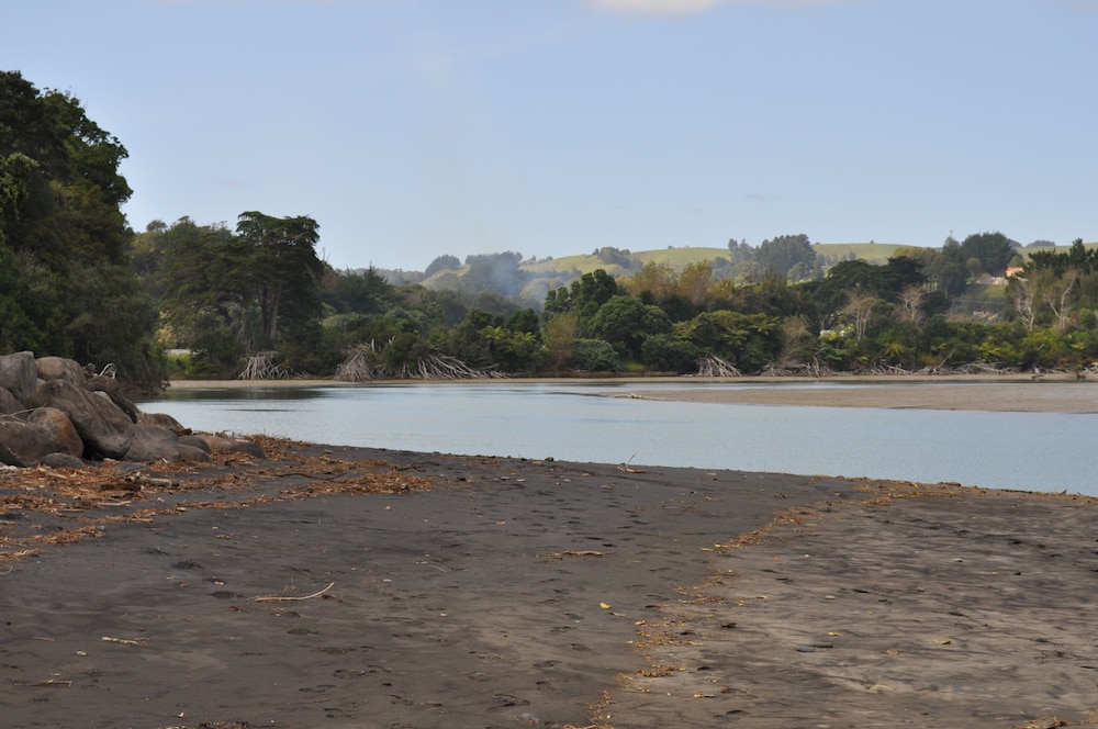 Urenui Beach Camp