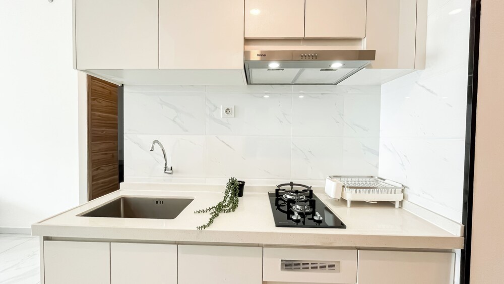 Quiet And Homey 2Br With Extra Room Apartment Sky House Bsd