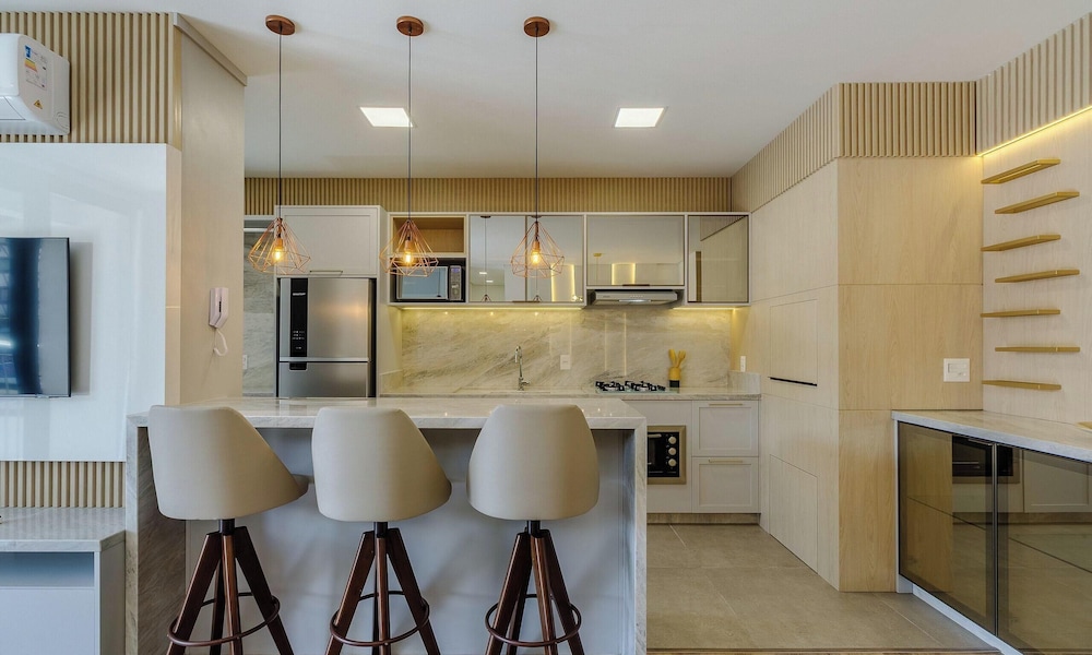 Modern and Complete Stays in Gramados Tourist Center - Cbgs