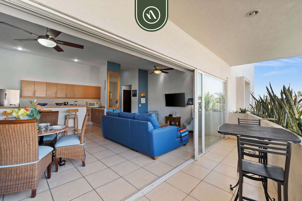 Mexican 2 BR Condo in Hotel Zone - Near the Beach