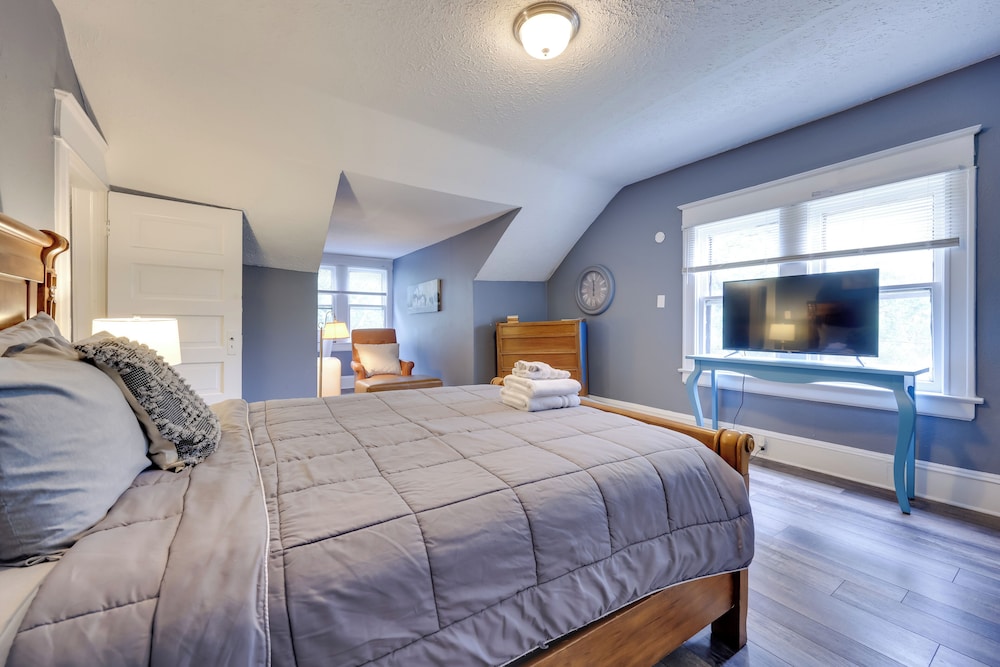 Historic Jacksonville Retreat ~ 2 Mi to Downtown!