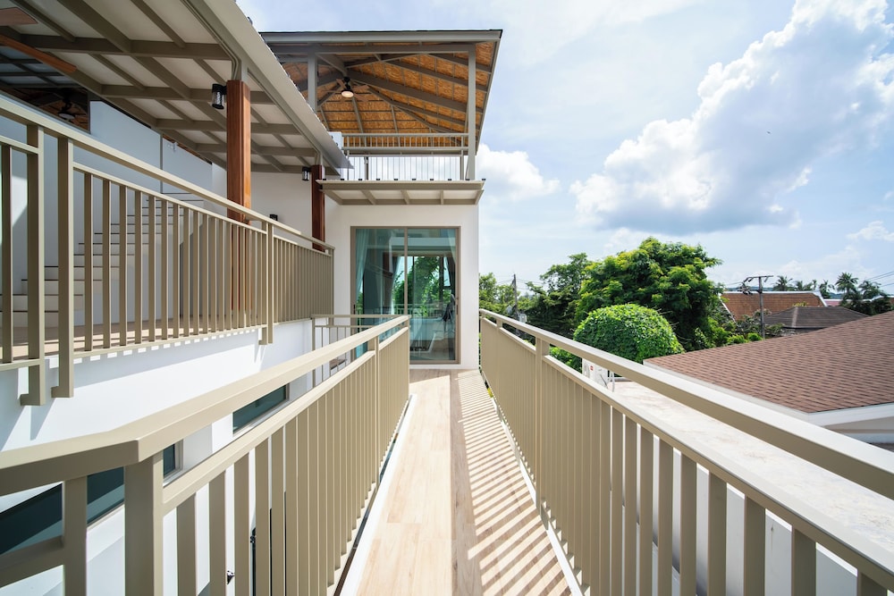 Classic Modern Pool Villas Rawai 3BR