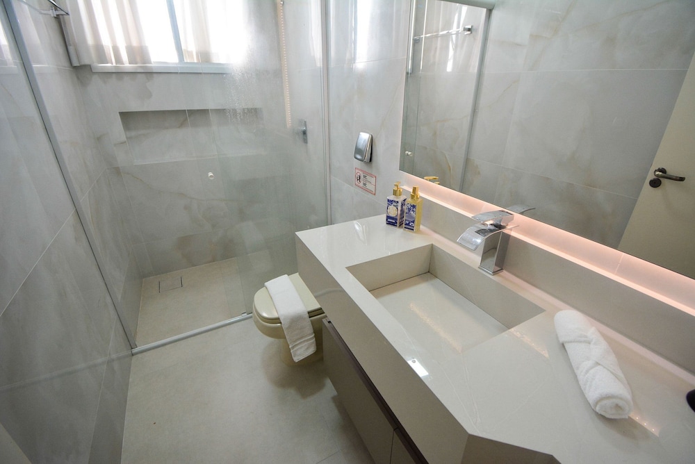 Elegante Casa com Piscina - João Paulo