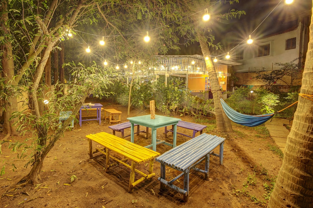 goSTOPS Lite Goa, Calangute