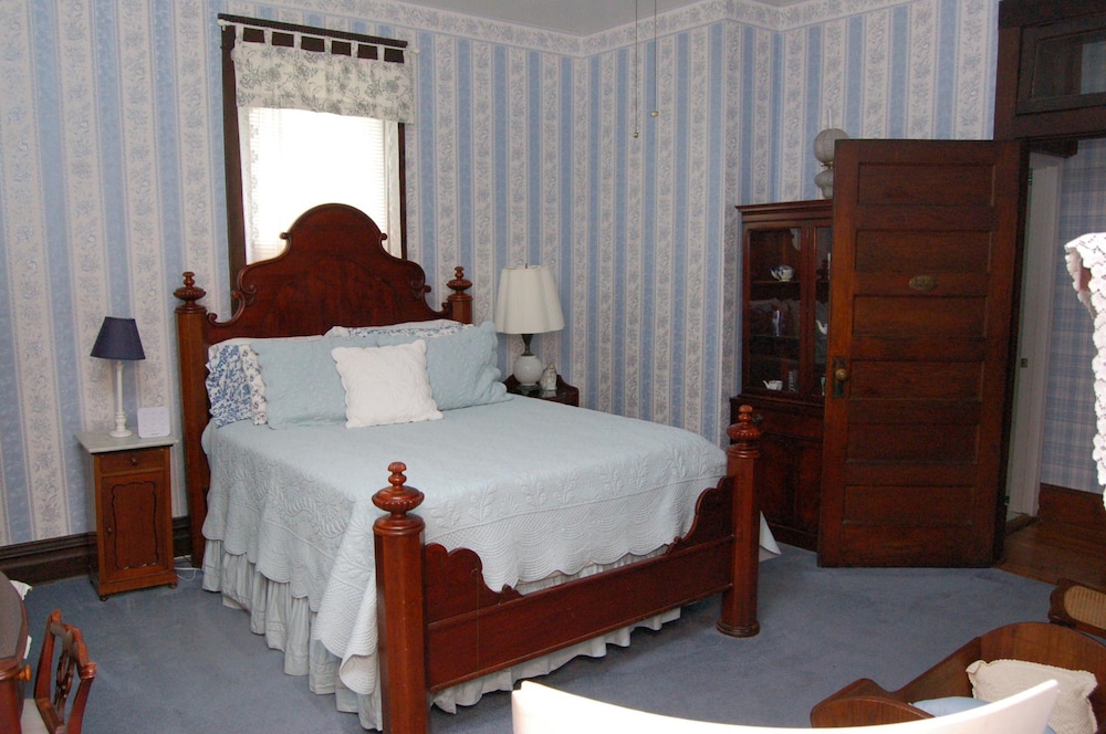 Mountain Laurel Inn