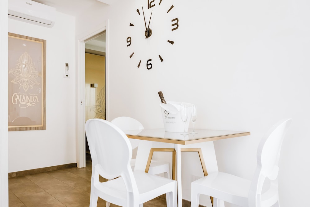 Hotiday Apartments Cefalù