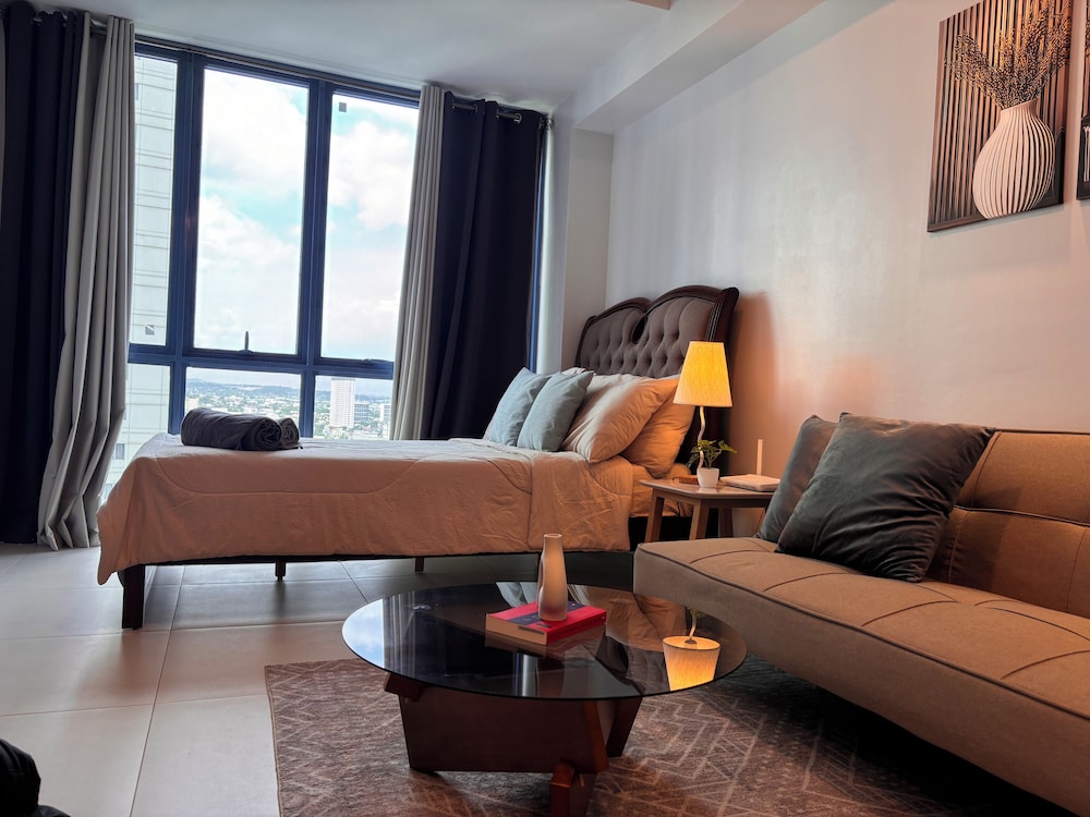 Virgo Nest Rentals - 38th Park Ave, IT Park Cebu - City View