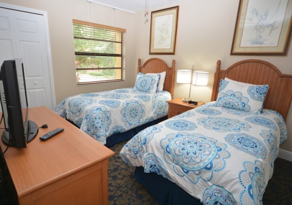 Fantasy World Resort by Elite Vacation Homes - Image 5