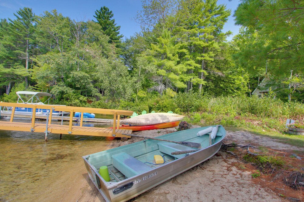 'the Acres' Panther Pond Cabin w/ Beach & Dock!