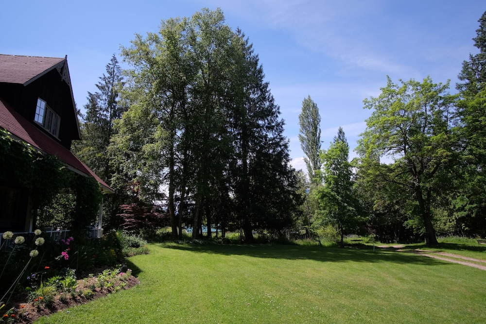 Wedgwood Manor and Glamping Retreat