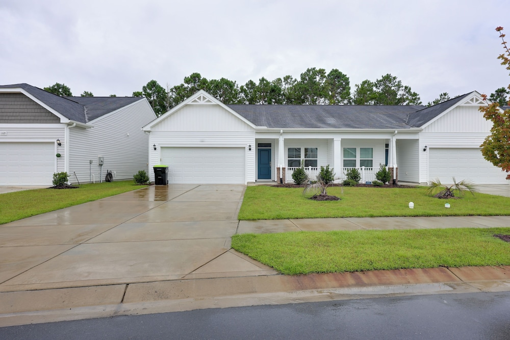 3 Mi to Sand & Surf: Ocean Isle Beach Retreat!