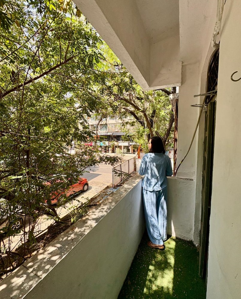 Locomo Hostel Mini - 9 mins from airport