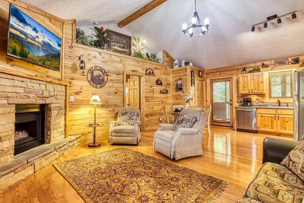 Er80 - Can't Bear To Leave 2 Bedroom Cabin