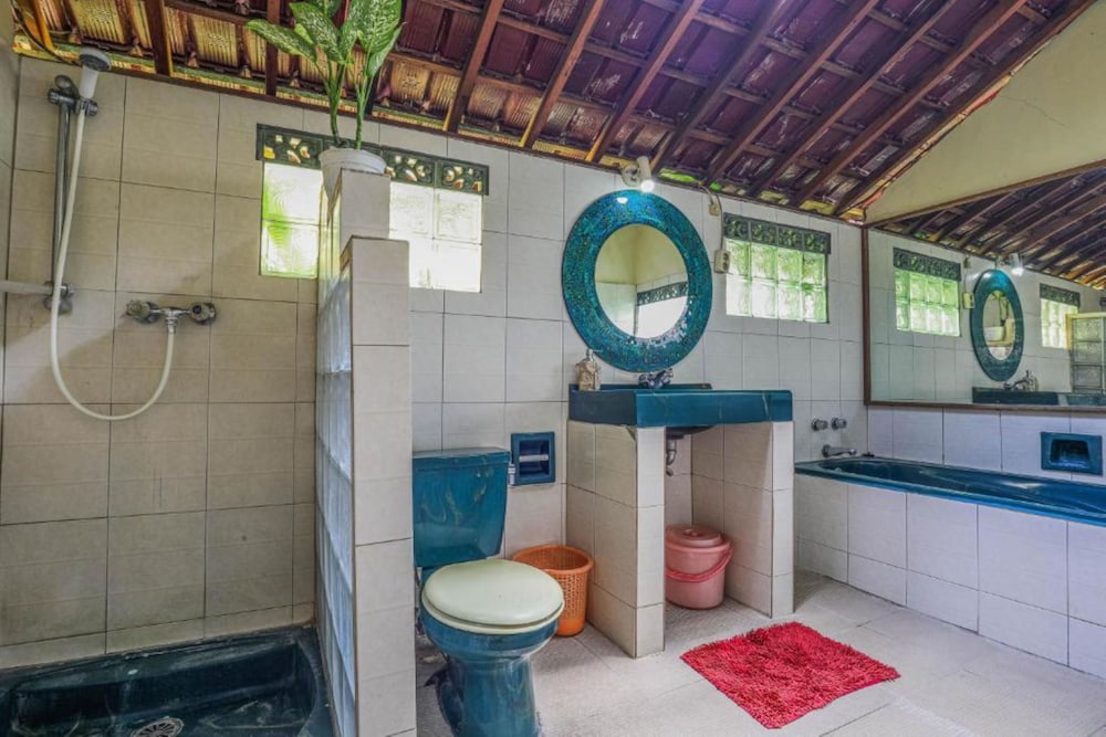 Sari Bamboo Bungalows